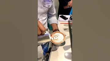 Tulip art ☕️❣️ #coffeeart #coffee #latteart #latte #trending #shorts