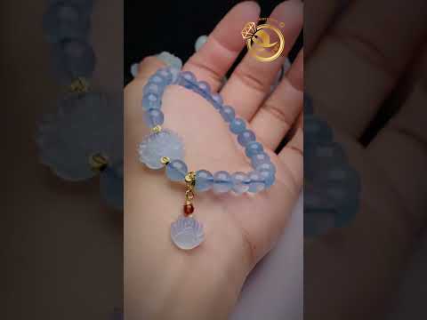 Vòng tay Hồ Ly Chúa AQUAMARINE 6.5mm mix charm hoa sen