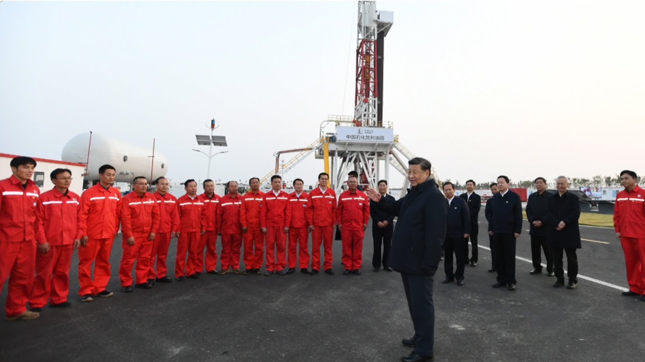 Xi Jinping encourages oil workers during inspection in east China's Dongying