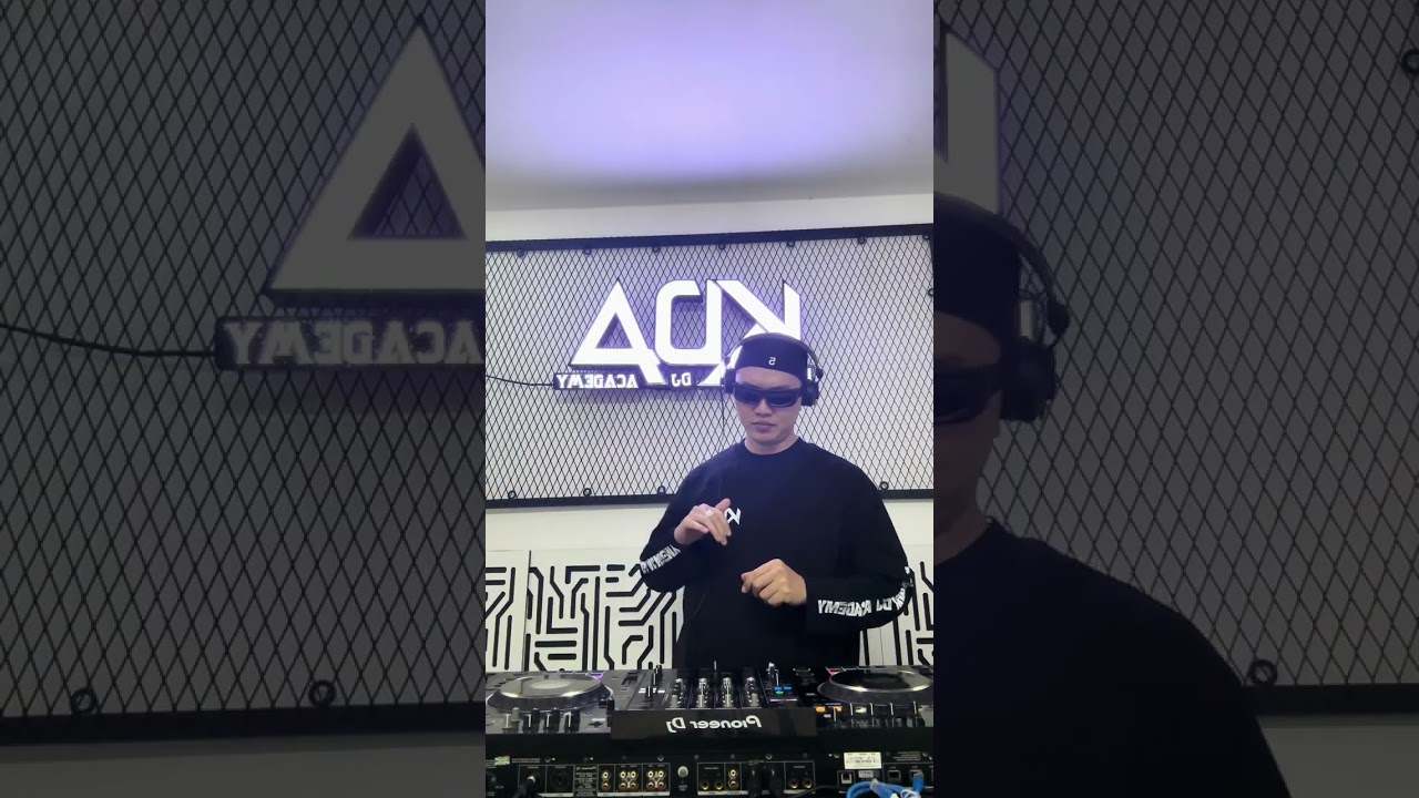 LIVESET | DJ BT VOL1 | TRENDING 2025 | HOT TIKTOK 2025 | VINAHOUSE 2025