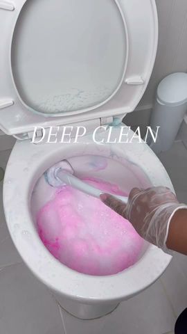 Deep clean \u0026 decorate her bathroom 🤍#asmr #asmrcleaning #cleaning #cleaningmotivation #cleaningtips