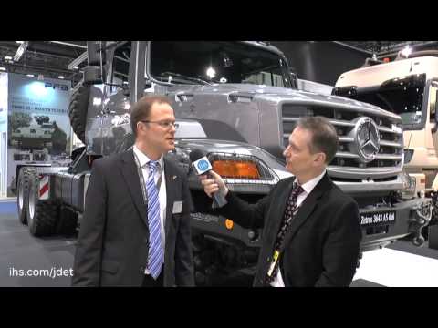 idex-2015-shaun-connors-talks-to-mercedes-benz-about-their-latest-zetros-3643-as-6x6-vehicle