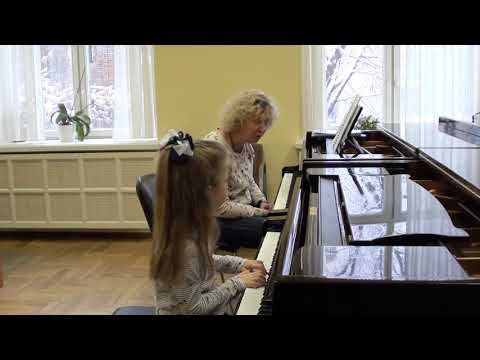 видео: 13.02.2019 First lesson by Mira Marchenko with Ulyana Rodina, classroom of the Central Music School