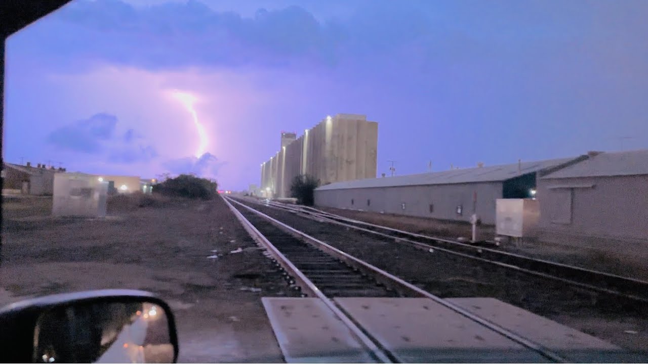 Rain Storm Trainspotting /Driving looking for Trains, Railroad Crossing in Saginaw, TX