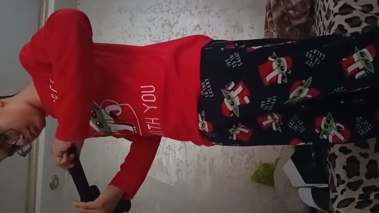 Youtube is not a real gun It's a movie. Did shoot blank's.  😃