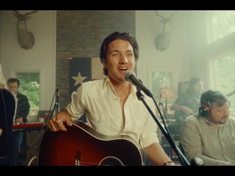 Drake Milligan - Goin' Down Swingin' (Living Room Session)