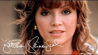 Victoria Principal's BIKINI Pictures Leave Nothing To Imagination