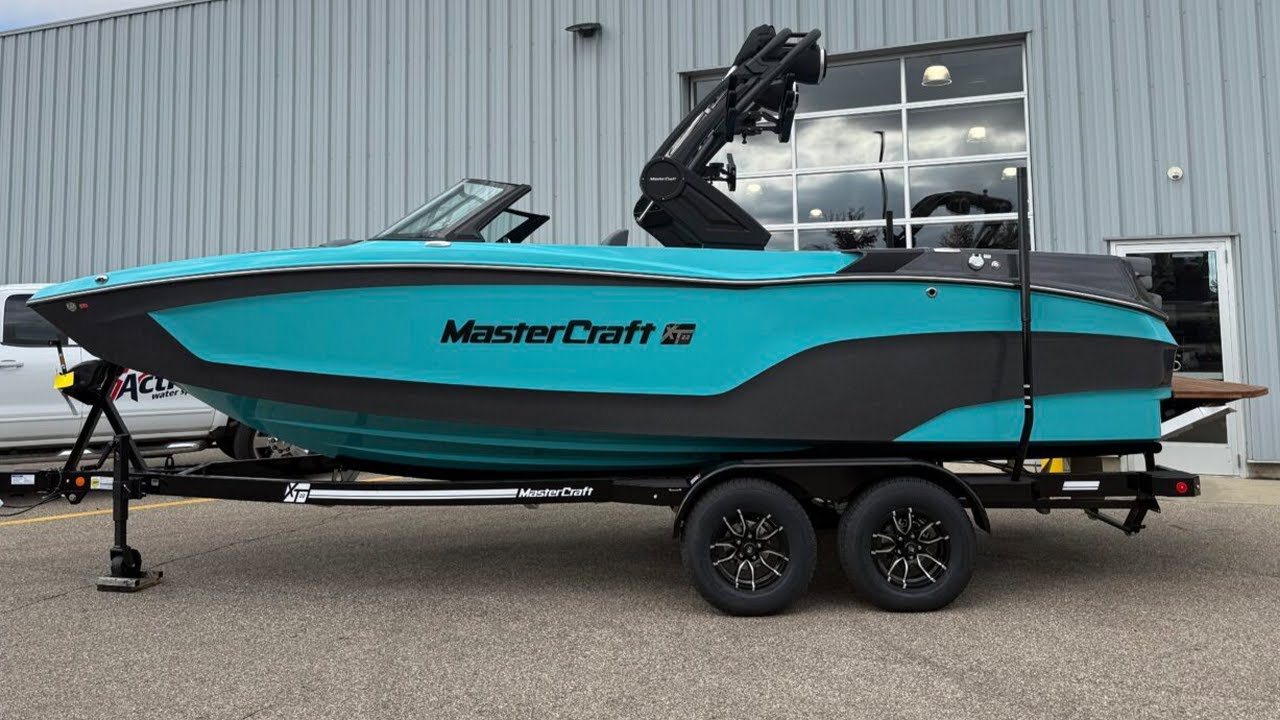 FOR SALE: 2026 MasterCraft XT22 - C6CK7