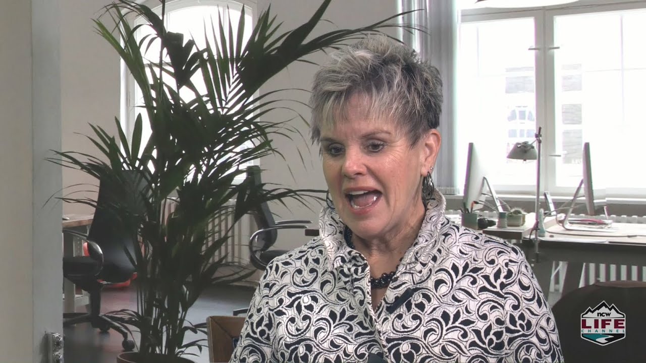 GWATA TV-Holiday Shopping In Wenatchee Downtown