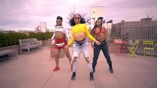 Topic Kasente - Laila Choreography By Izzy Odigie | Dance Video | #LailaChallenge