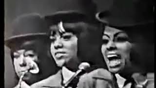 Video thumbnail of "The Supremes - Eight Days a Week"