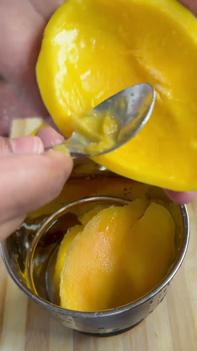 Baby food for 6month old baby # mango purée#trending #youtubeshorts #viralvideo
