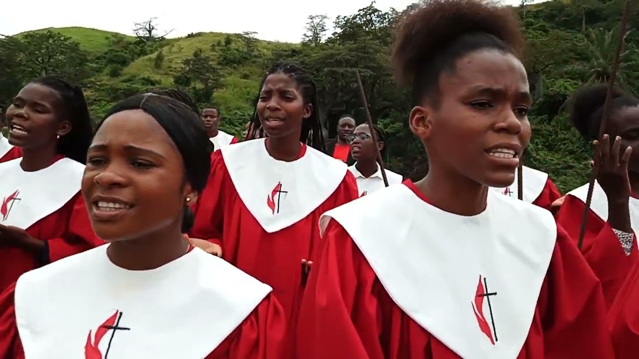 Coro Central da Igreja Metodista Unida de Israel no Dondo