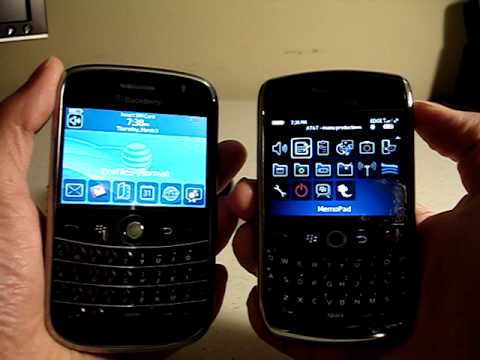 Blackberry Bold 9000 vs Blackberry Curve 8900