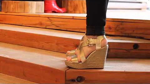 Michael Kors - Giovanna Wedge Sandal in Gold