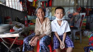 Xót xa thân phận của cậu bé nghèo sống với bà cố 88 tuổi nhưng rất lễ phép và học giỏi