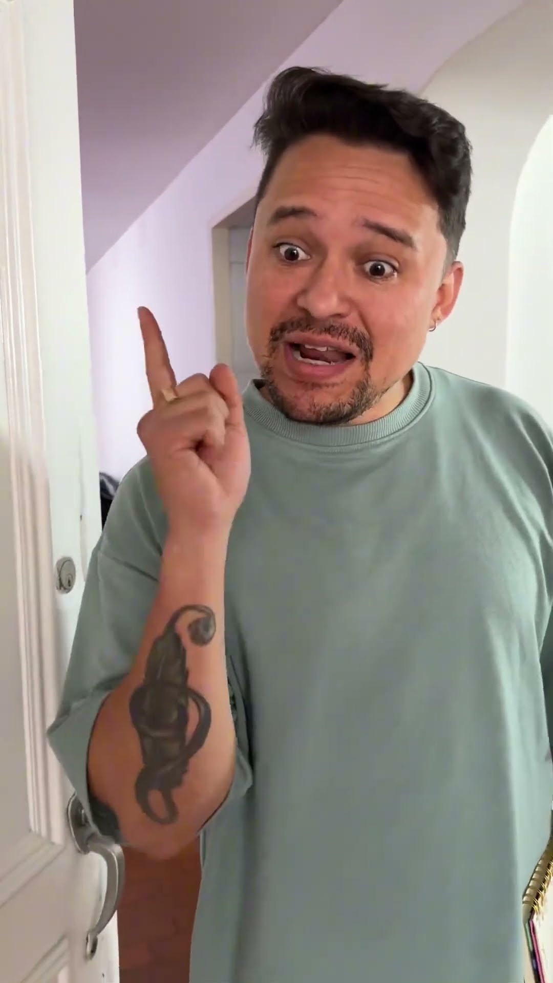 Me puedes llamar a mi amigo mete de pollo #humor #cosasdefamilia #comedia #comedy #cosasdecasa