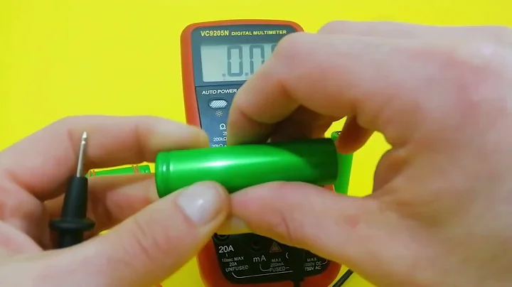 How to Test 18650 Battery Cells Voltage with a Multimeter - Yellow Experiments