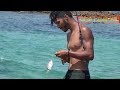 صيد السمك بالسناره في شاطئ البحر/Fishing at the beach