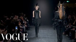 Ann Demuelemeester Ready to Wear Fall 2011 Vogue Fashion Week Runway Show