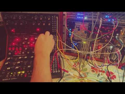 Moog Mother-32, Subharmonicon, DFAM