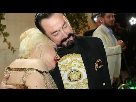 MUAZZEZ ABACI'DAN ADNAN OKTAR'A ÖVGÜLER