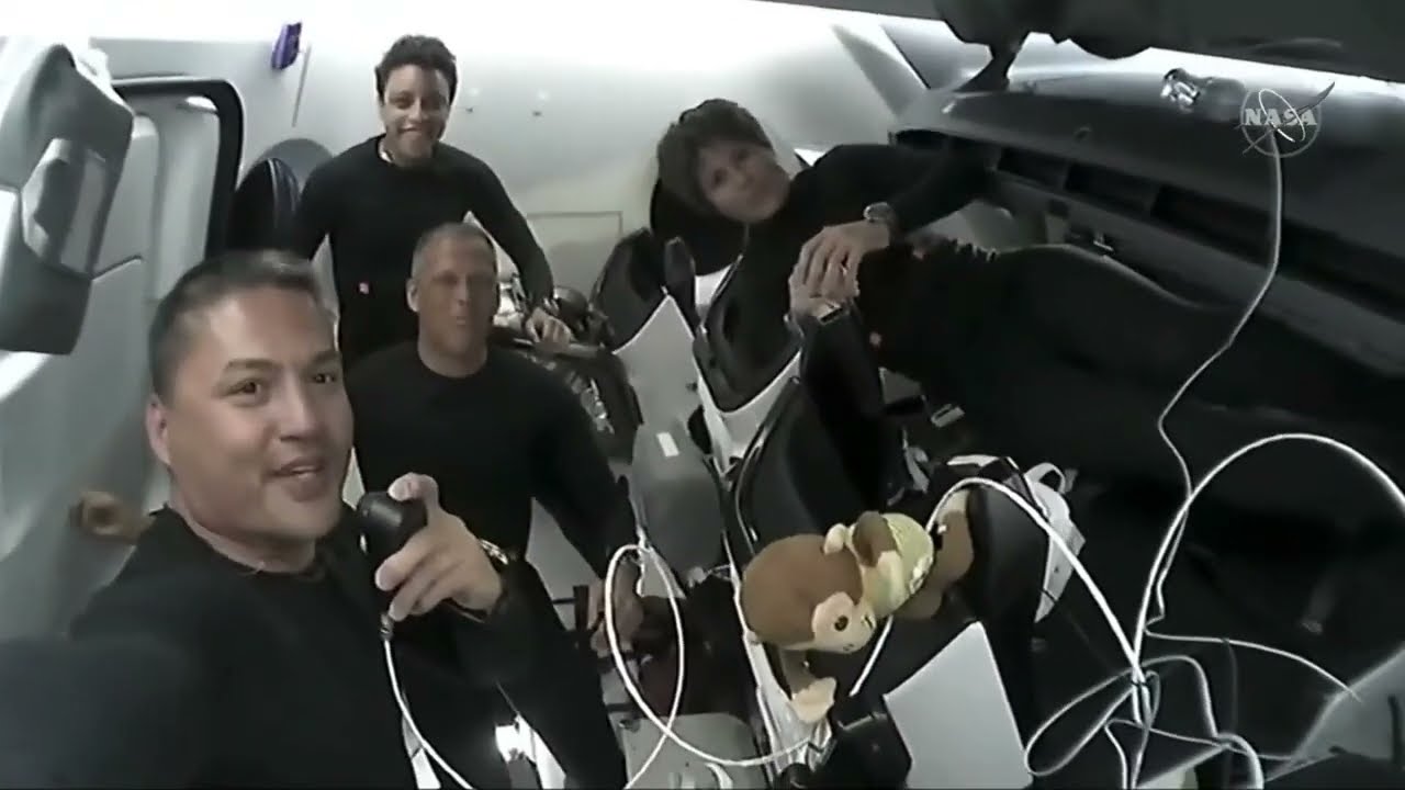 Watch SpaceX Crew-4's on-orbit tour of Freedom Dragon spacecraft