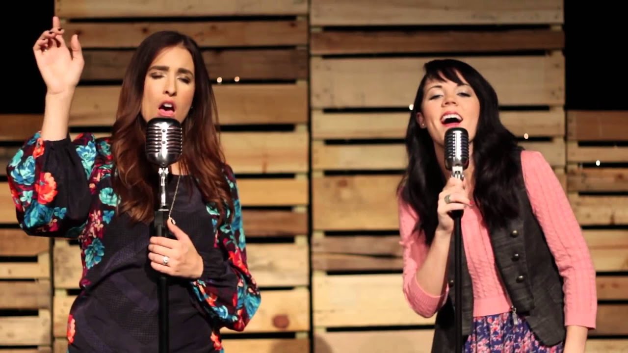 WAKE Hillsong Young & Free Cover by Sarah Reeves featuring Elise Miller WAKE Hillsong Young & Free Cover by Sarah Reeves featuring Elise Miller