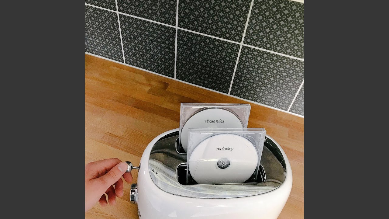 Guarda Malarkey su YouTube Guarda Malarkey su YouTube