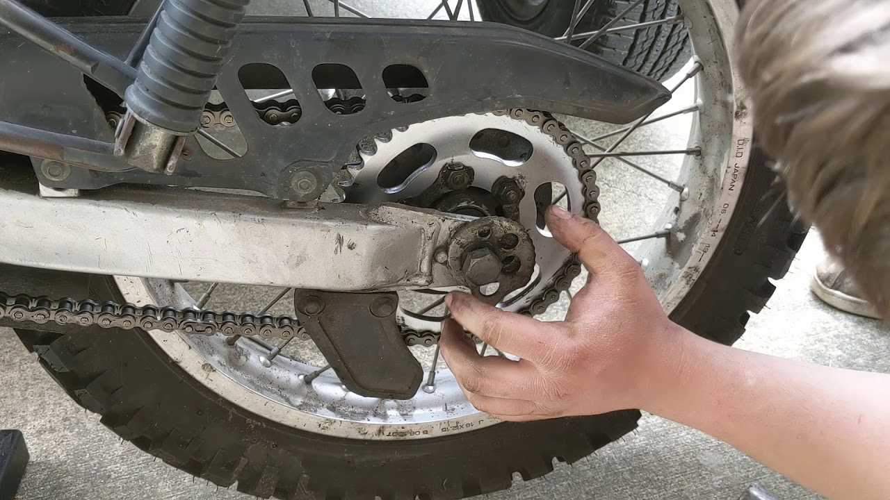 Yamaha XT225, Chain, sprockets, and clutch replacement