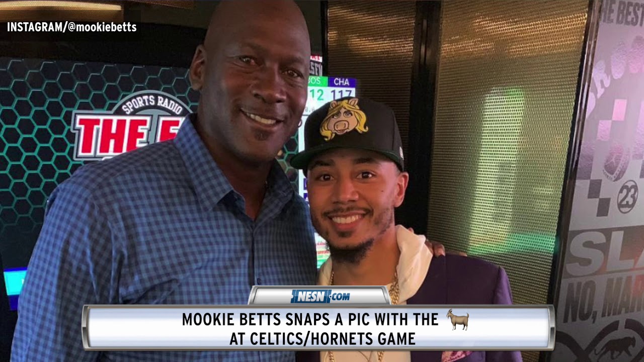 Mookie Betts Snaps A Pic With The GOAT, Michael Jordan - YouTube