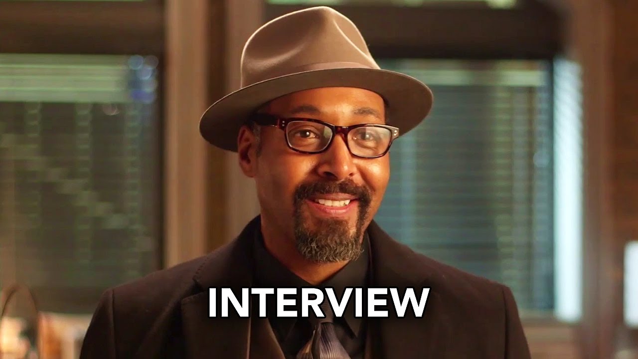 The Flash 3x17&nbsp;Jesse L. Martin&nbsp;Interview "Duet" (HD) Musical Crossover