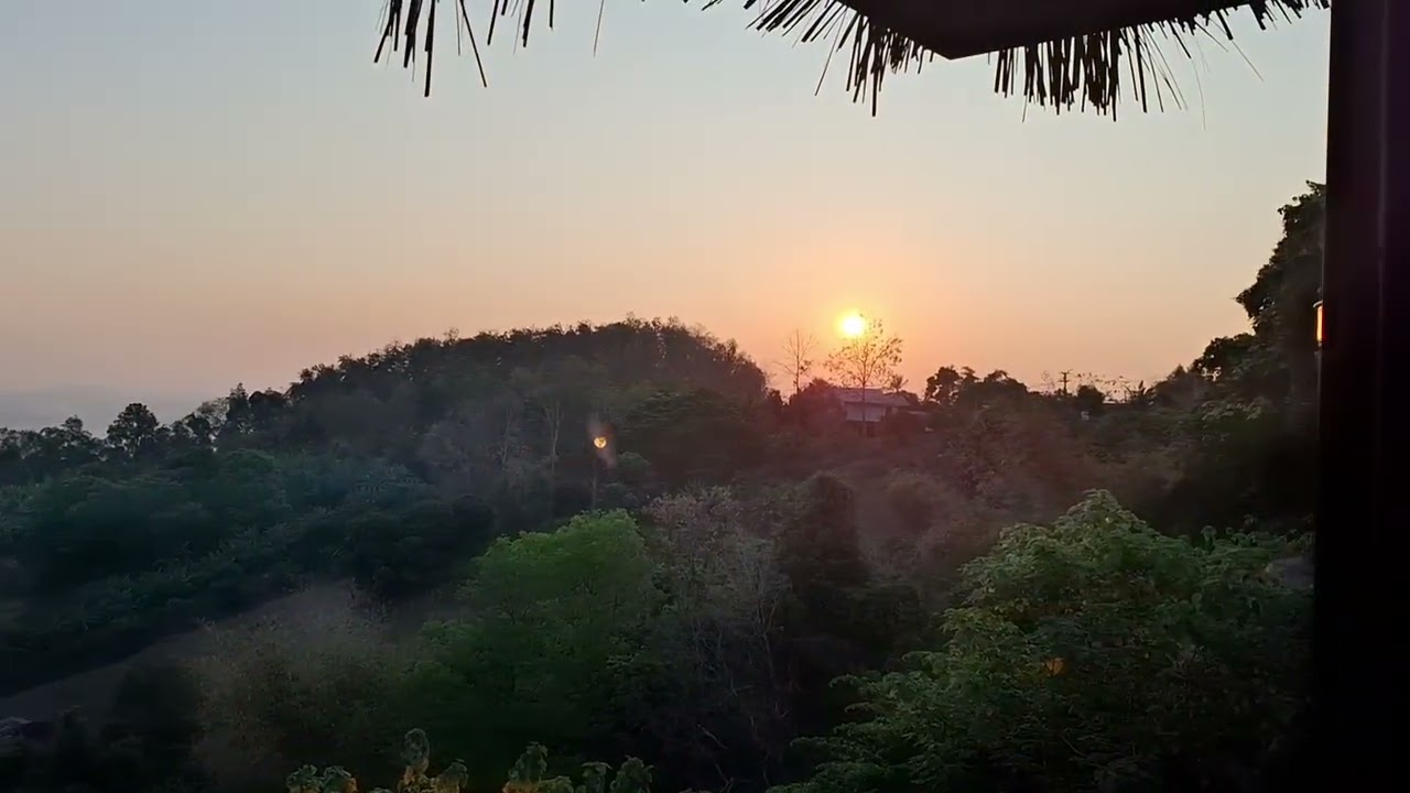 อาคมกุลสุรินทร์ พาลูกสาวเที่ยวน่าน