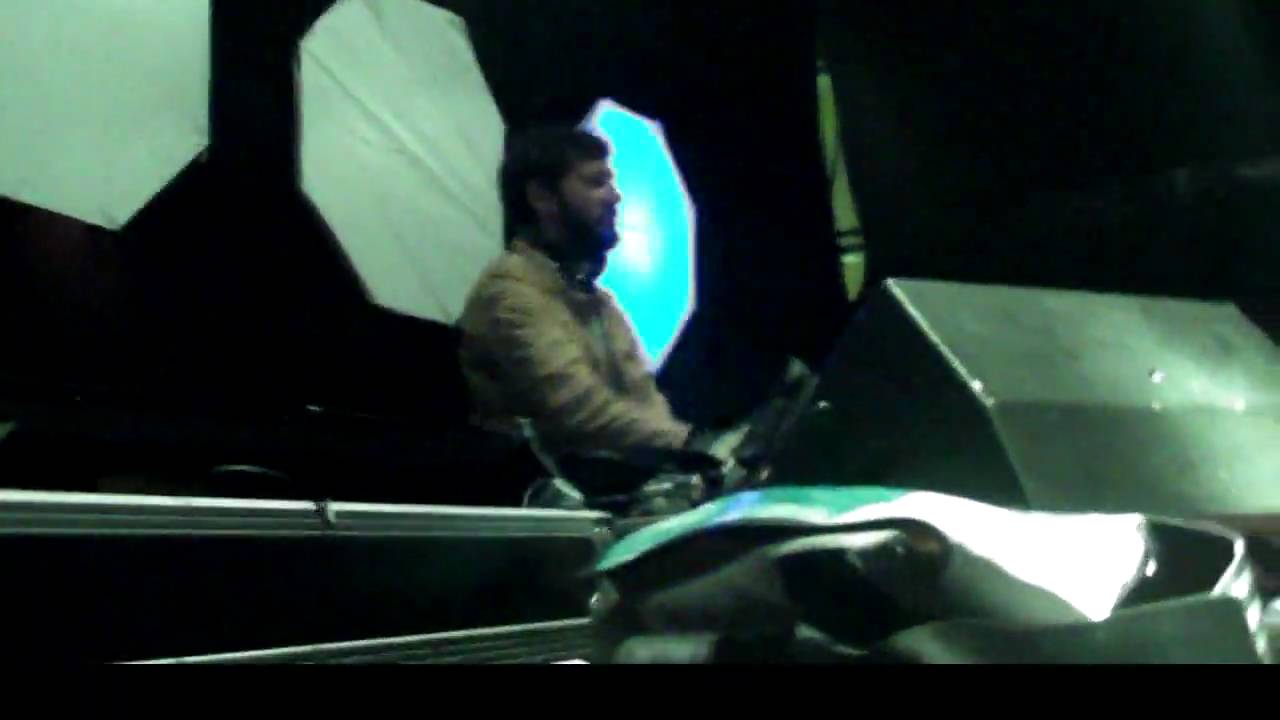 Mr. Oizo - Darmstadt 1 / 11 (HQ audio)