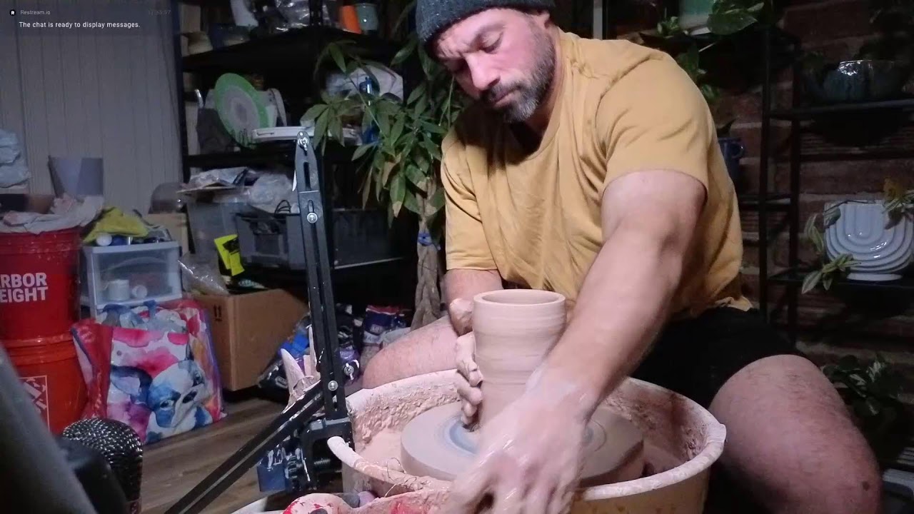 Live Throwing Pottery on the Wheel