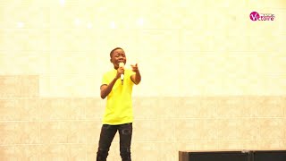 Prince Aaron en prestation à Yamoussoukro