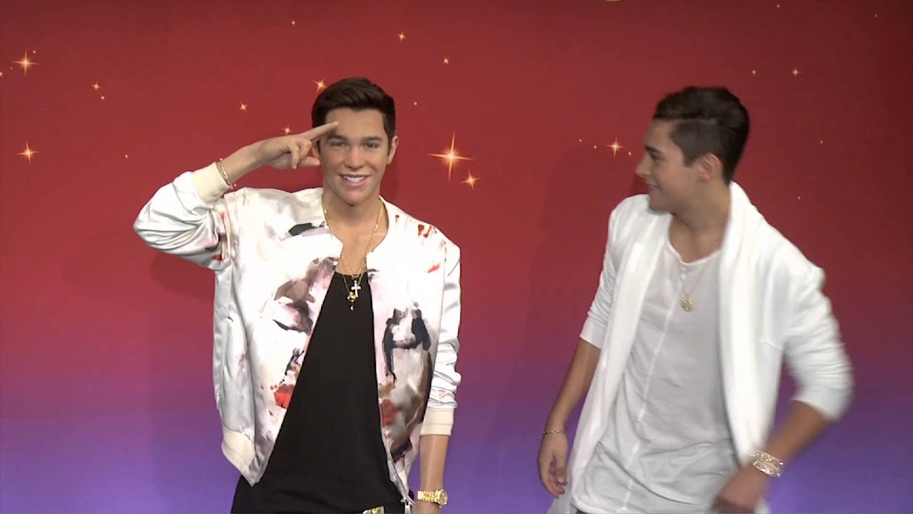 Austin Mahone Meets His Wax Figure at Madame Tussauds Orlando!