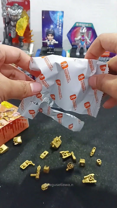 Unboxing Blokees Transformers v02 part 1