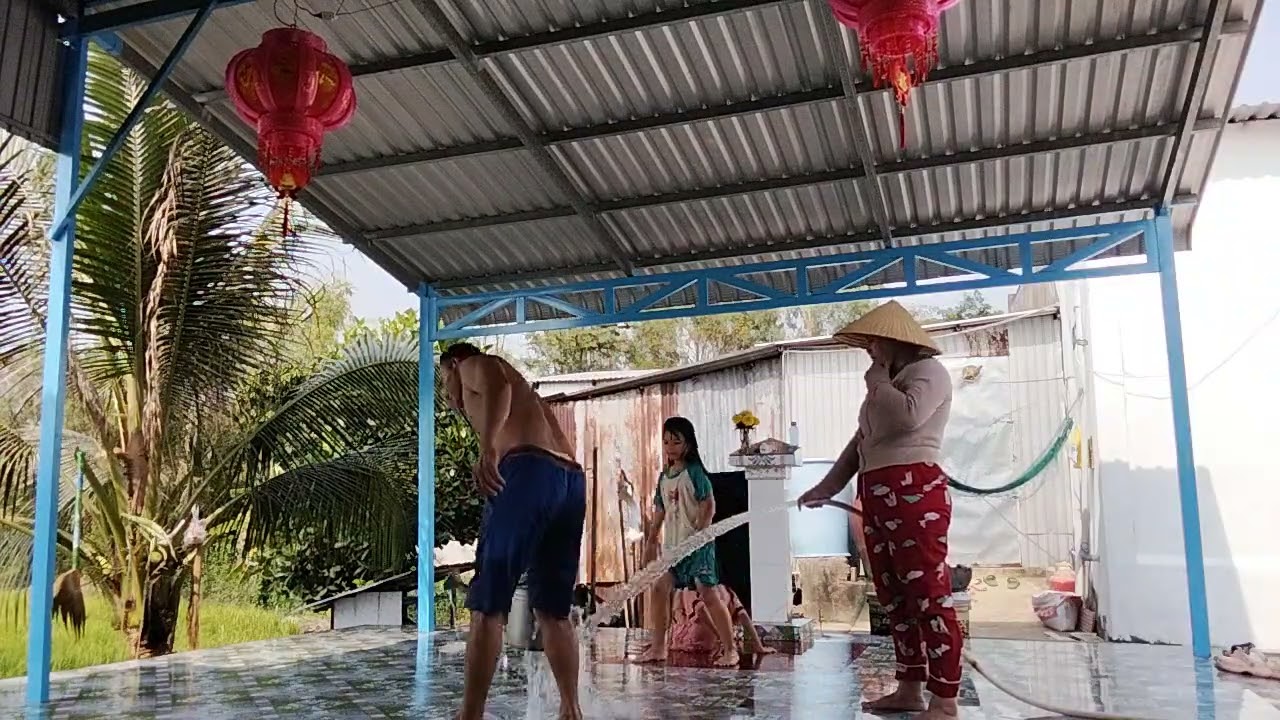 Phần 2 tắm với cái săn