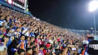 Persija vs Arema di stadion kanjuruhan aremania menyambut the jak mania