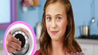 Easy-Bake Ultimate Oven (2011) - Baking Red Velvet Cupcakes