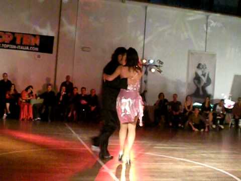 Sicilia Tango Festival 2009 - Maria Belén Giachello & Diego "El Pájaro" Riemer - 3° tango