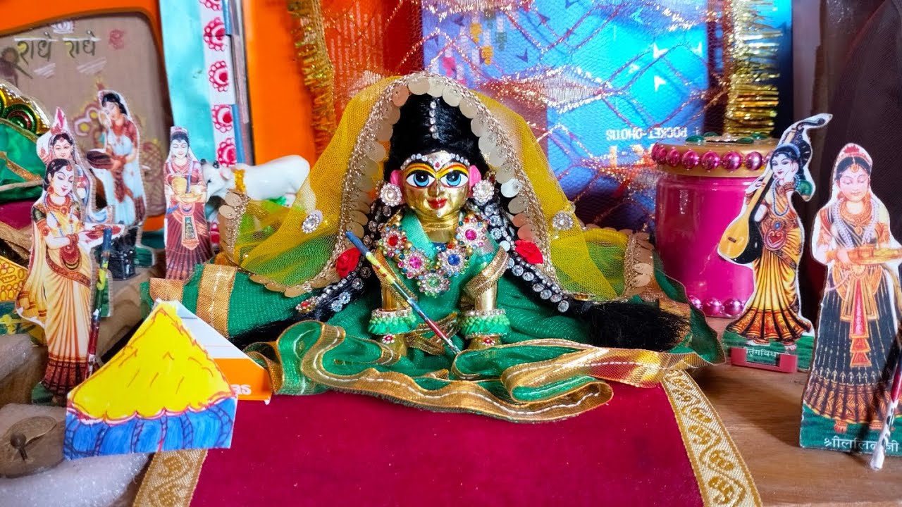 lathmar holi decoration jhanki ♥️is live!@JaliGeru 