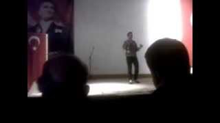 Mehmet Akif Ersoy Şiir yarışması Çanakkale Ayvacık birincisi Ayfer ÖZDİN FON MÜZÜĞİ İLE CENK MARŞINI