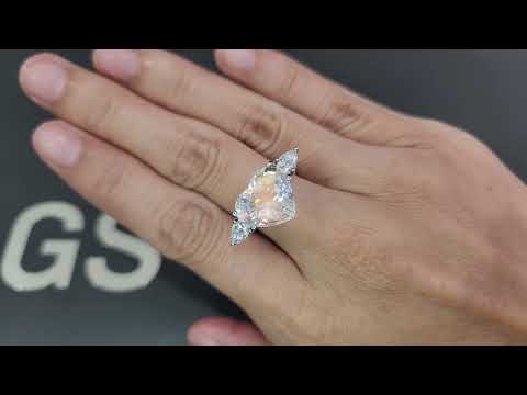 Rainbow moonstone heart shape 7.02 carats, Madagascar Video  № 1
