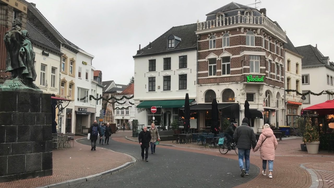 Step Back in Time: A Nostalgic Walking Experience in Sittard