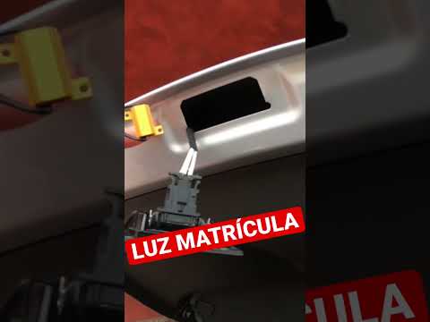 Video: Sustitución de luces de matrícula