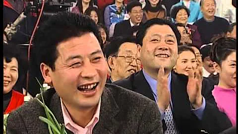 2001年央视春节联欢晚会 相声《得寸进尺》 冯巩|郭冬临| CCTV春晚 - 天天要闻