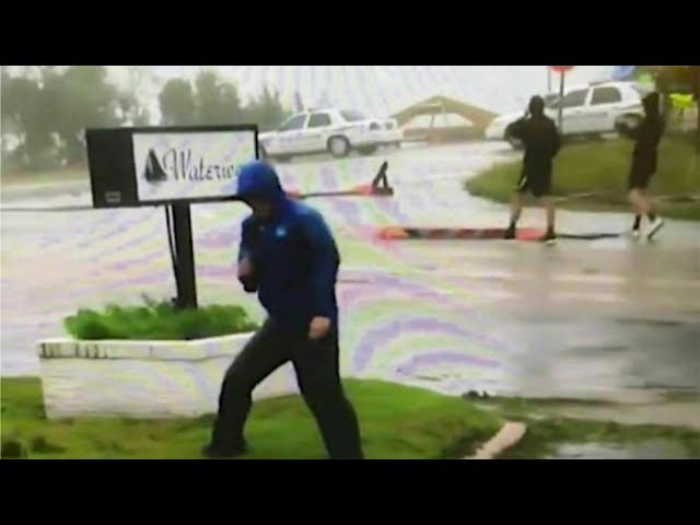 Weather Channel defends reporter accused faking struggling against hurricane winds class=