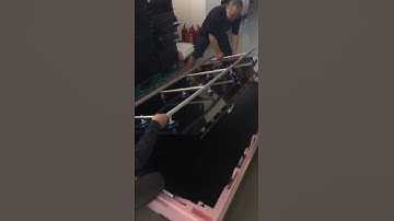 How to Remove Carry Move Pick Up Place TV LED LCD Panel Screen - Vacuum Lifter with Suction Cups